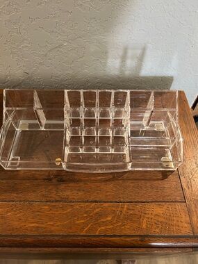 Clear Acrylic Makeup Organizer Tray - Transparent